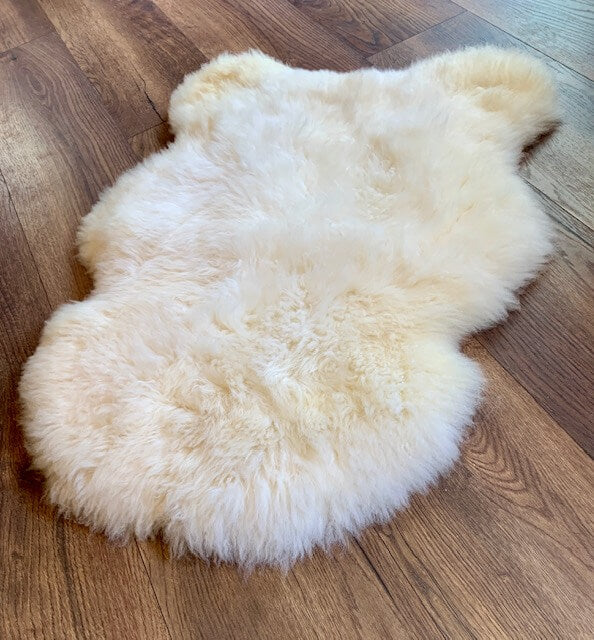 thumbnail image 2 of FUR ACCENTS White Faux Fur Area Rug – Shaggy Sheepskin Style Pelt – Soft Polyester Acrylic, Made In USA 2 of 5