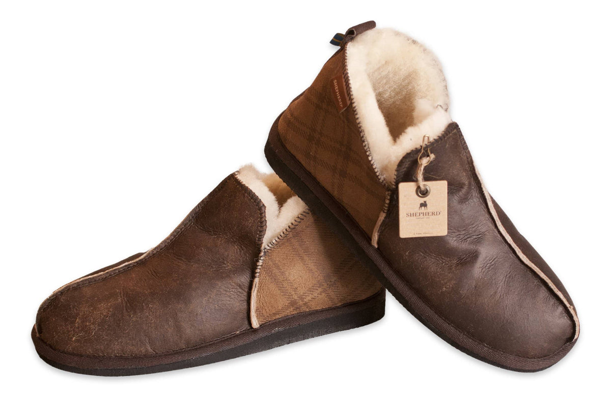 Mens Sheepskin Slippers - Classic Boot Style