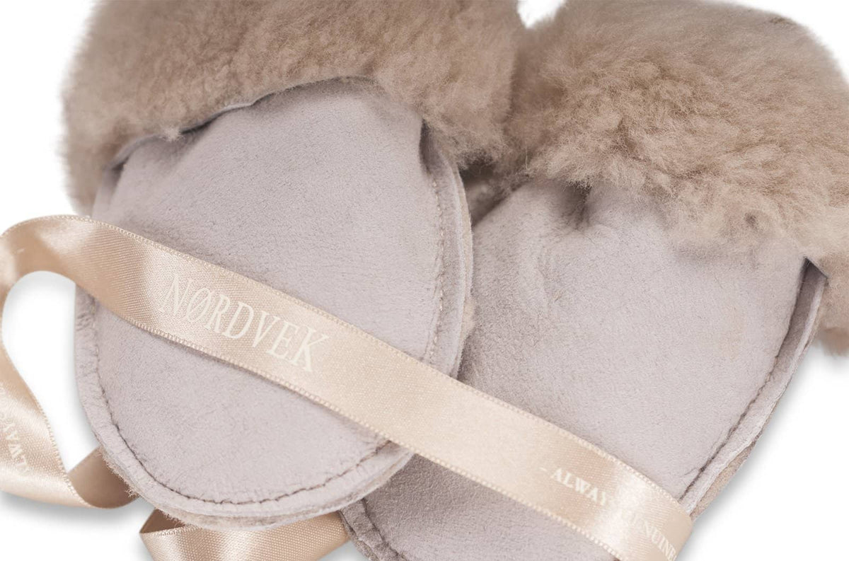 Baby Mittens - Puddies On A Sting