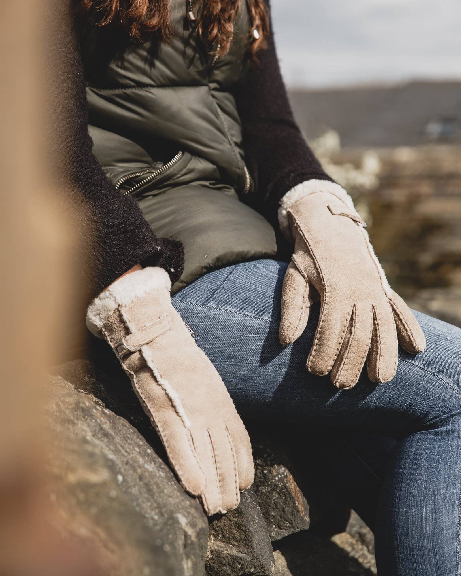 Nordvek womens sheepskin beige gloves closing gate 310-100