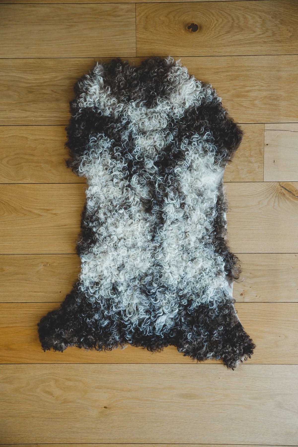Nordvek Spanish sheepskin rug 616-100 design 3