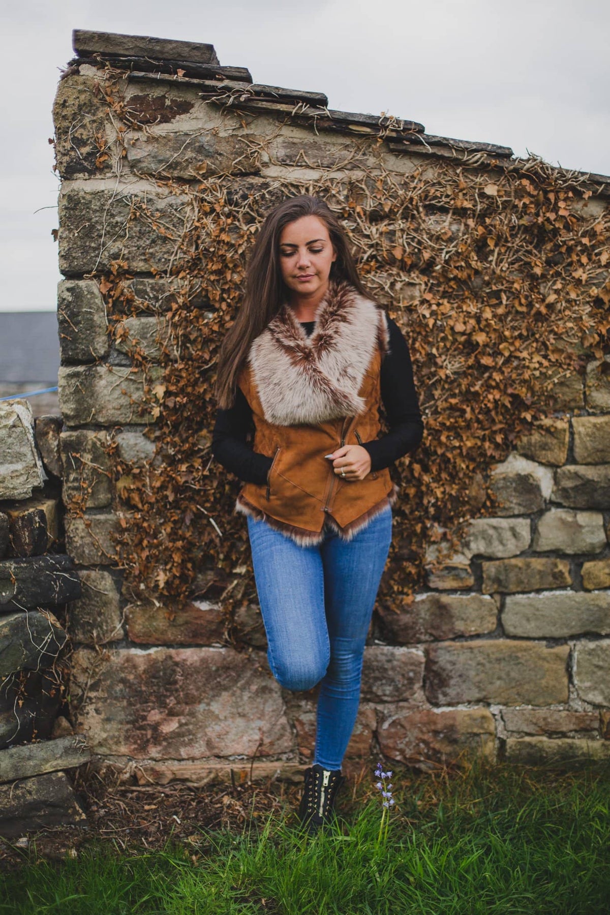 womens toscana shepskin gilet 717-100 tan on model full outfit shot sat down